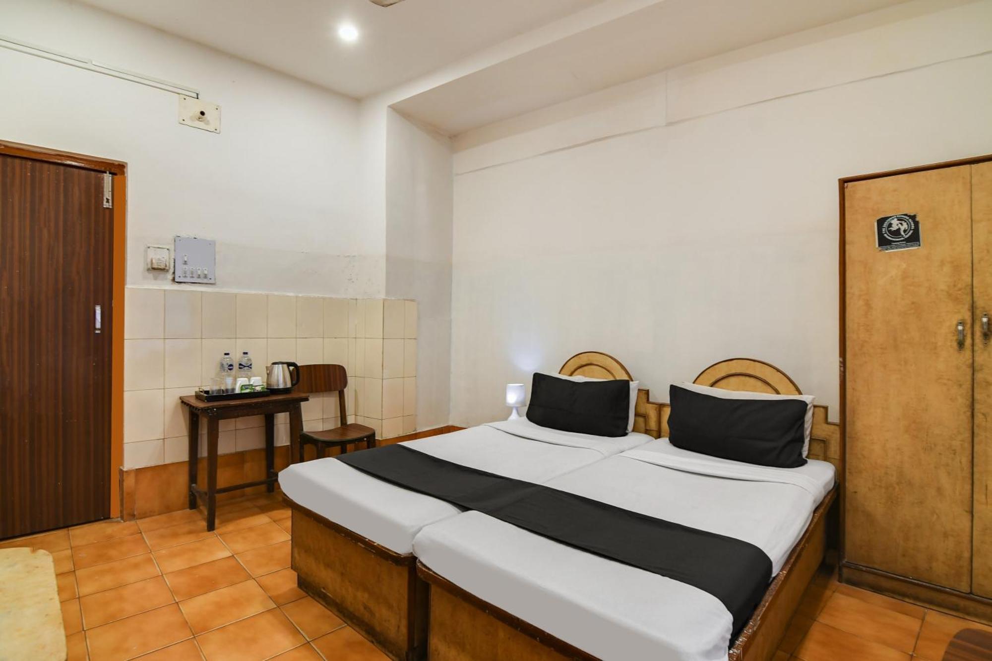 Hotel O Dinar Kolkata Bagian luar foto