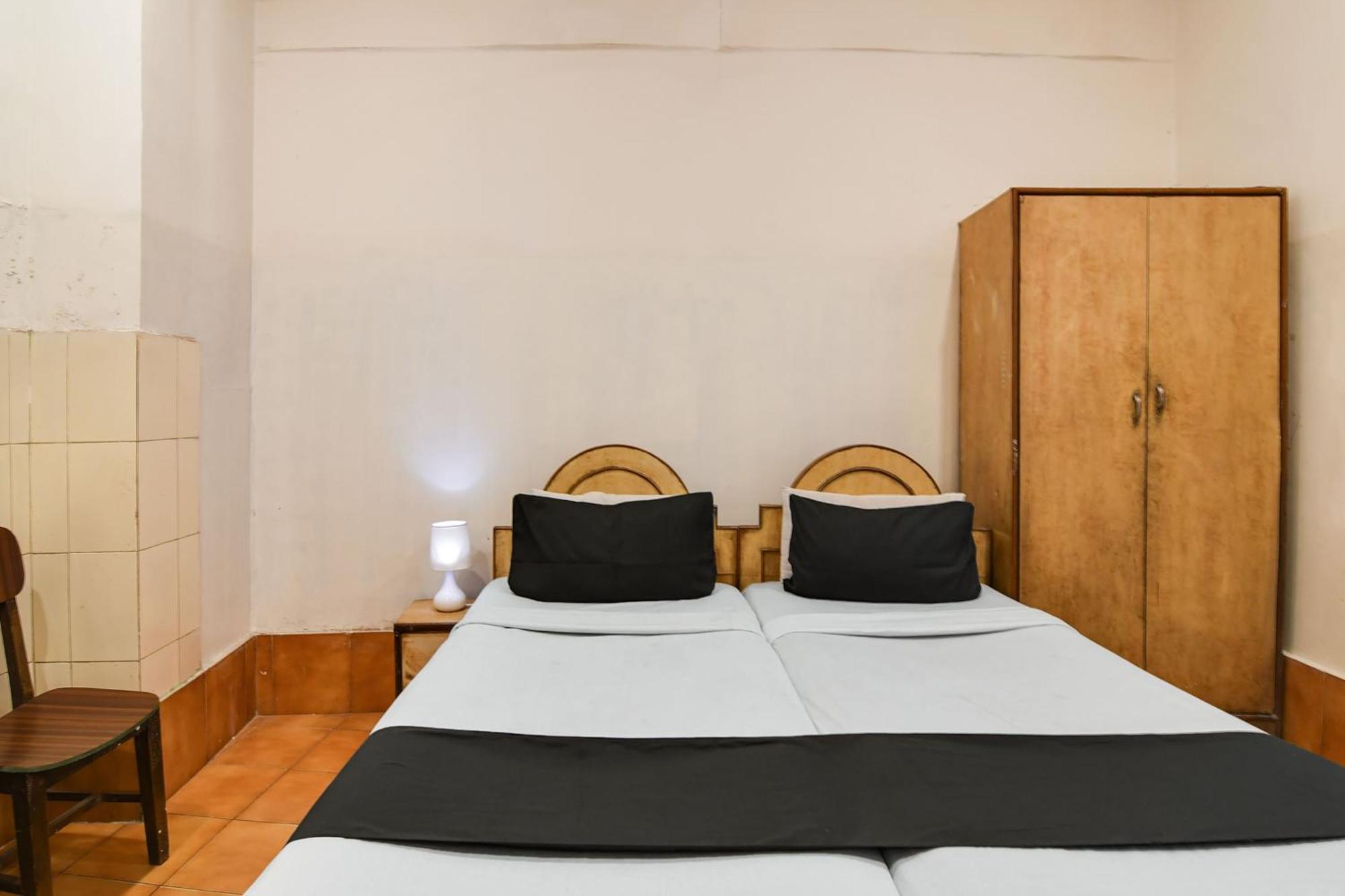 Hotel O Dinar Kolkata Bagian luar foto